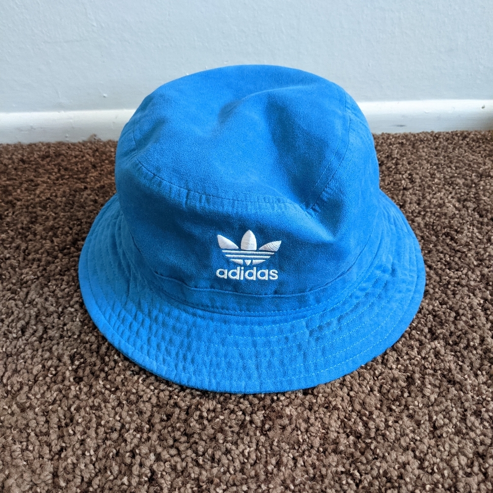 adidas bucket hat